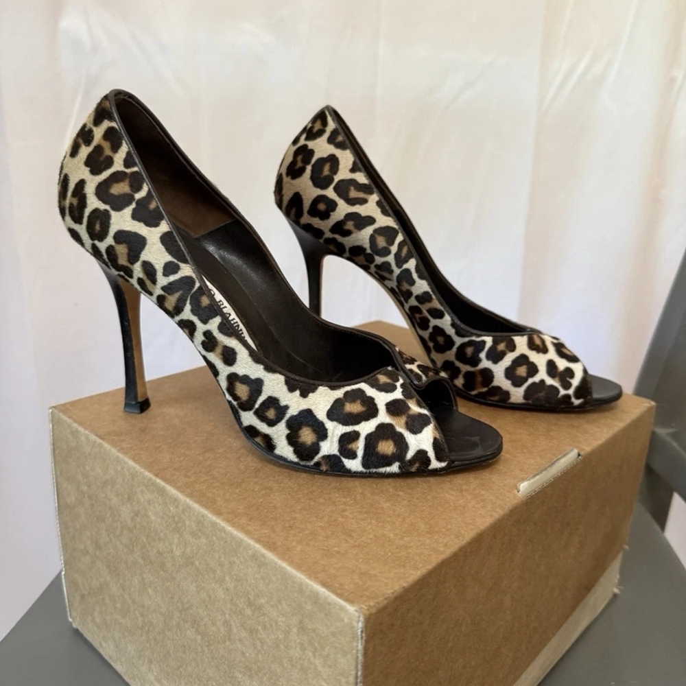 Manolo Blahnik Leopard Print Heels Sz 5